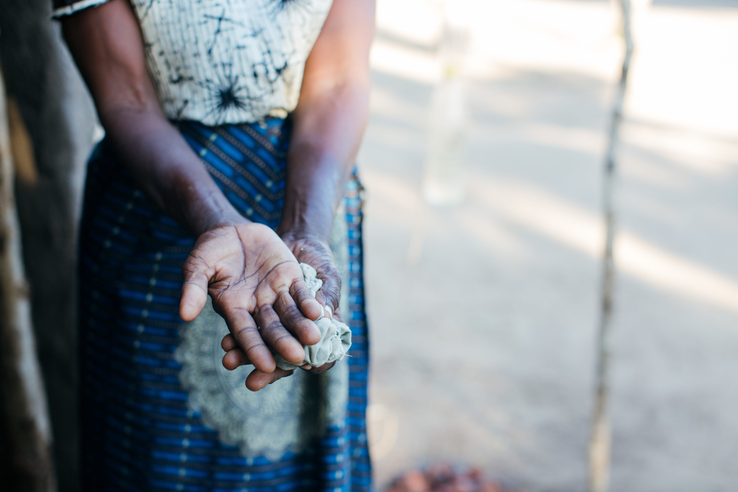 Malawi_Chikwawa_Kakoma_Boazi_MarCommAfrica2016_2016_MarCommAfrica2016r1_consent_6 Photograph of a woman's hands
