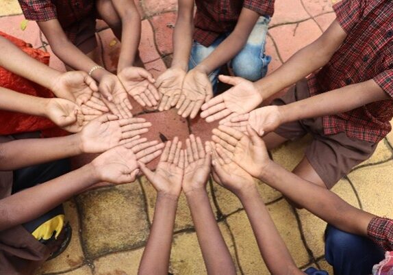 India_handwashing_students